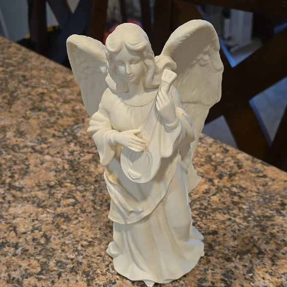 Vintage Partylite Set of Three White Angel Figurines - Picture 4 of 11